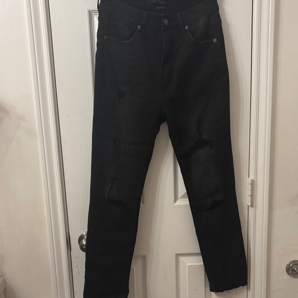 Risen Distressed Men’s Jeans